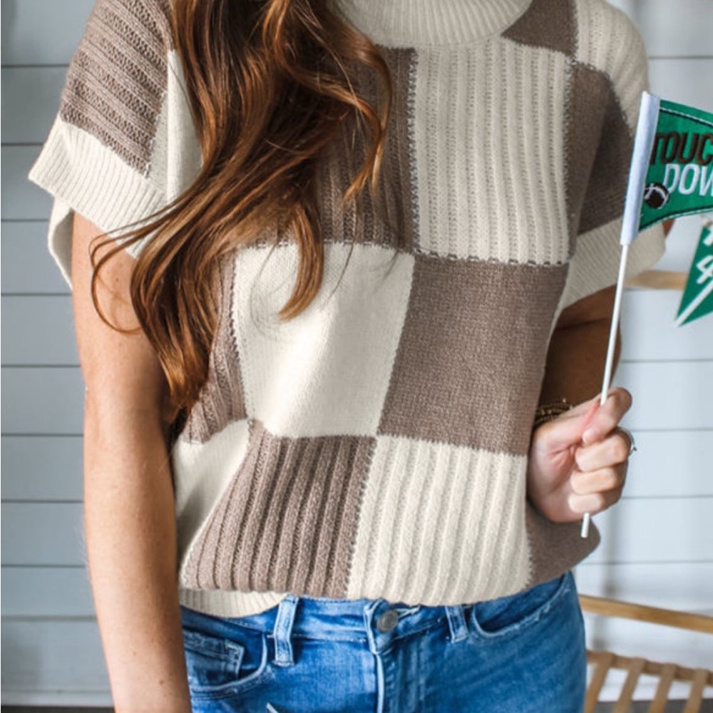 Checkered Knit Short Sleeve Sweater